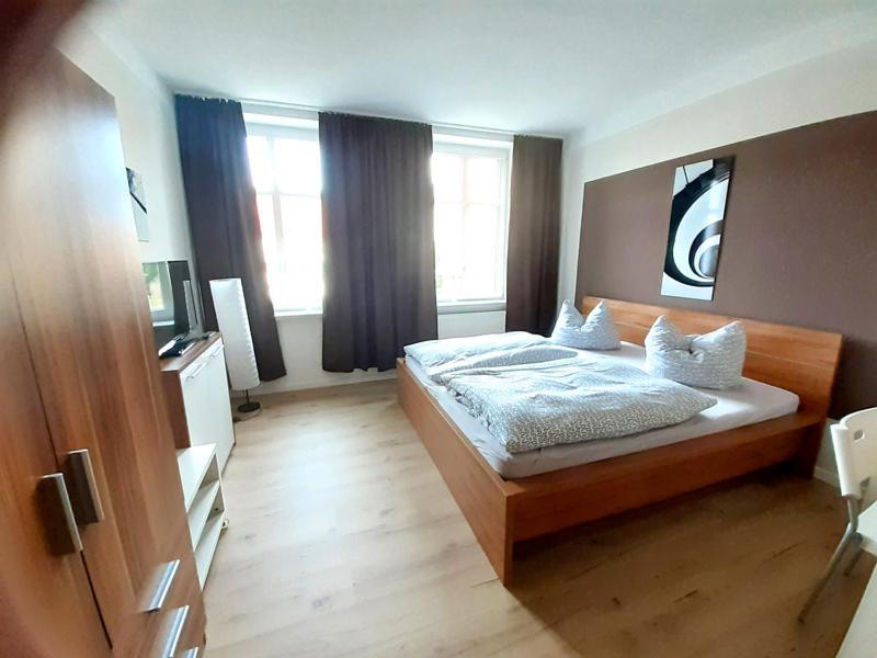 Pension Berlin In Spremberg Dış mekan fotoğraf